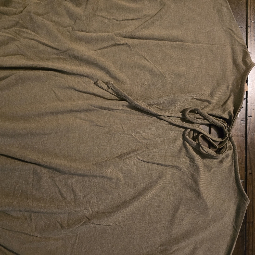 Zenana NWOT Romper Olive Green with pockets - Picture 6 of 7